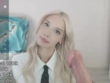 Chaturbate Live Porn of vickyfuckingdoll