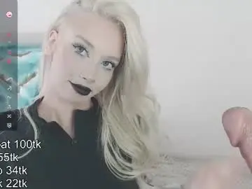 Chaturbate Sex Chat of vickyfuckingdoll
