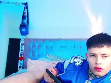Chaturbate Live Sex Cam of _justinmoon2