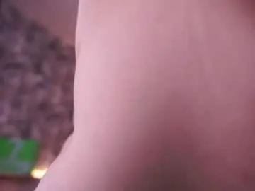 Chaturbate Live Sex Cam of sweetyoops