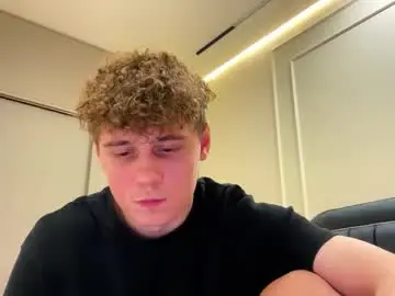 Chaturbate Free Porn Cam of tyler_garrner