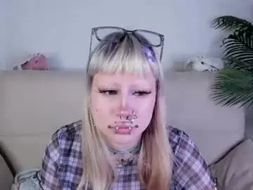 Chaturbate Live Porn of avery_river