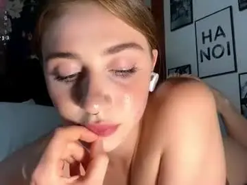 Chaturbate Sex Cam of dinacaguimbal