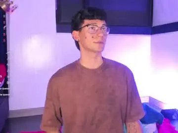Chaturbate Live Sex Cam of kingparker1