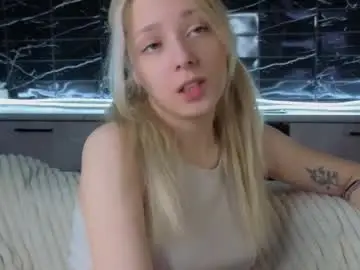 Chaturbate Adult Video Chat of peek_in_my_window