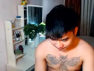 Chaturbate Nude Webcam of yourhandsome_hunk