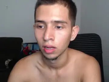 Chaturbate Live Sex Cam of harold_18_