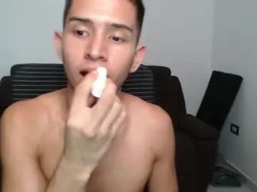 Chaturbate Live Sex of harold_18_