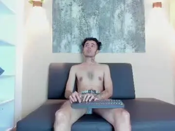 Chaturbate Adult Webcams of ronny_steell2