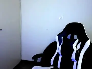 Chaturbate Free Porn Cam of shy_nerd_babyy