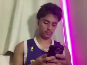 Chaturbate Live Sex Cam of twink_hairyass69