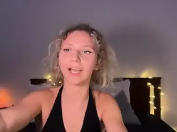 Chaturbate Live Sex Cam of anyaa777