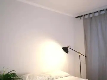 Chaturbate Live Sex Cam of emmiemurray