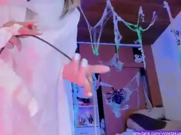 Chaturbate Free Live Porn of kyliekandy
