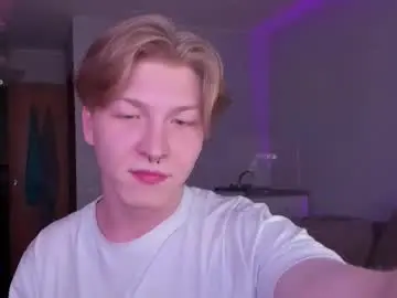 Chaturbate Live Sex Cam of themikesever