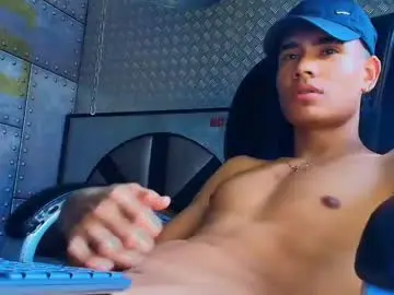 Chaturbate Sex Cam of petersanders1