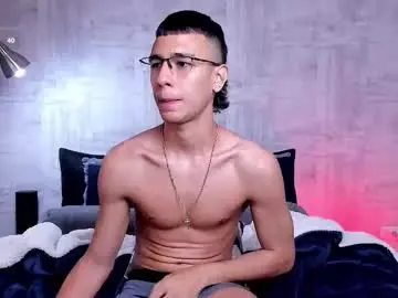 Chaturbate Free Porn Cam of symonprince