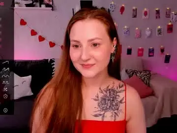 Chaturbate Live Sex Cam of velvetcherry_