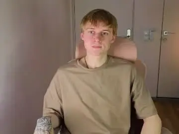 Chaturbate Best live sex cam show of avenrey