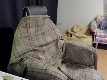 Chaturbate Live Sex Cam of is_yours