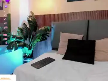 Chaturbate Sex Chat of nicolleevan_