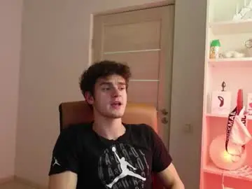 Chaturbate Live Sex Cam of eric_poston