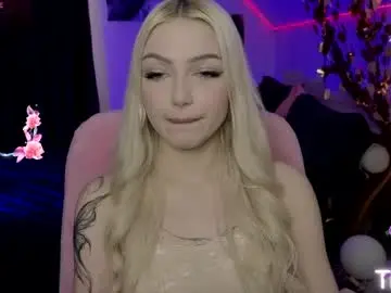 Chaturbate Live Sex Cam of linalirian