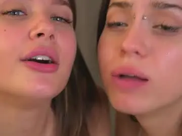 Chaturbate Best live sex cam show of vivid_girls