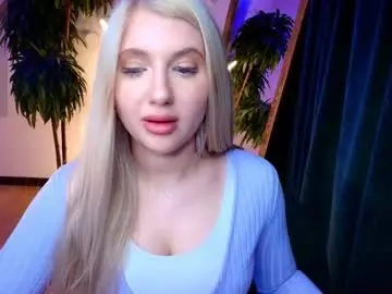 Chaturbate Live Sex Cam of evacadooo