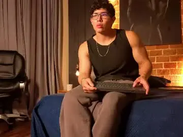 Chaturbate Sex Cam of grayandrews