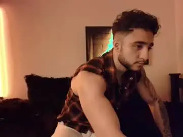 Chaturbate Adult Webcams of latinboyvip_