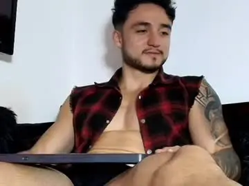 Chaturbate Free Porn Cam of latinboyvip_