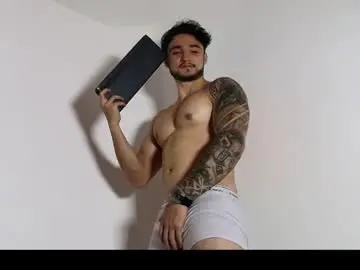 Chaturbate Adult Webcam of latinboyvip_