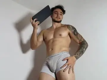 Chaturbate Watch Live Sex Cams of latinboyvip_