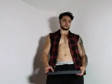 Chaturbate Adult Video Chat of latinboyvip_