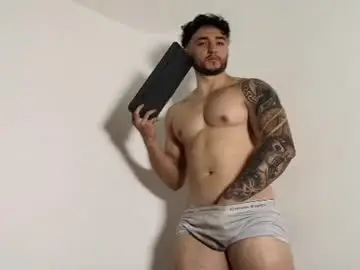 Chaturbate Adult Video Chat of latinboyvip_