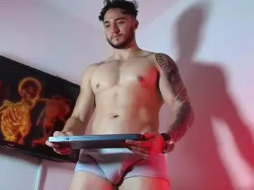 Chaturbate Adult Webcam of latinboyvip_