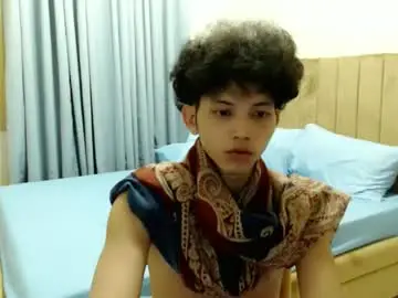 Chaturbate Sex Cam of itzme_curlyalvin