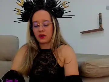 Chaturbate Live Sex of javi_8812