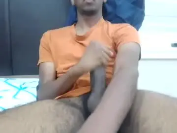 Chaturbate Live Sex Cam of 10_inches_daddy