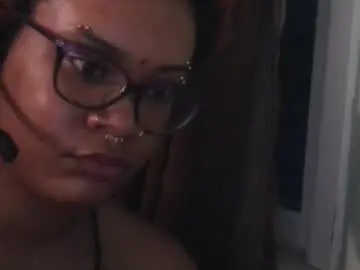 Chaturbate Free Live Porn of nickythehawtie