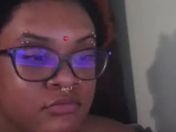 Chaturbate Sex Cam of nickythehawtie