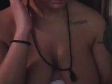 Chaturbate Sex Cam of nickythehawtie