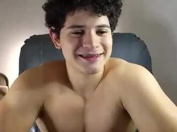 Chaturbate Best live sex cam show of lilhotnando