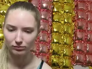 Chaturbate Nude Webcam of _kikiclark_