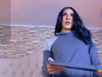 Chaturbate Nude Webcam of alonehazel