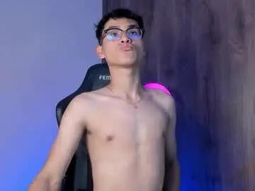 Chaturbate Live Porn of davis_0102