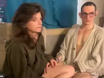 Chaturbate Live Sex Cam of pocket_lovers