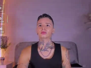 Chaturbate Sex Chat of ian_castillo_
