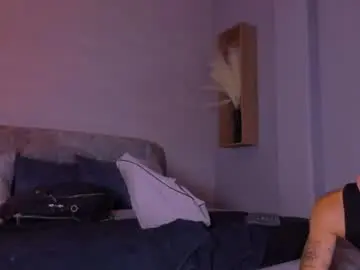 Chaturbate Best live sex cam show of ian_castillo_